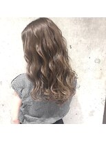 アヴァンスクロス あべのルシアス店(AVANCE.CROSS)&nbsp;外国人風×アッシュベージュ×透け感×ツヤ感