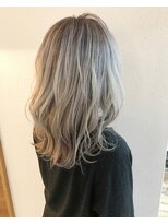 エイト オキナワ 沖縄新都心店(EIGHT okinawa)&nbsp;外国人風ハイトーンホワイトアッシュ