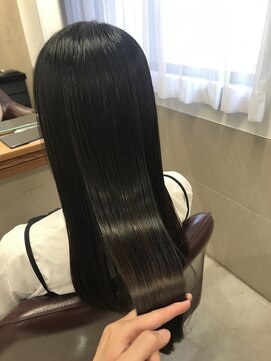 トゥーリ 春日店(tuuli) ツヤロング