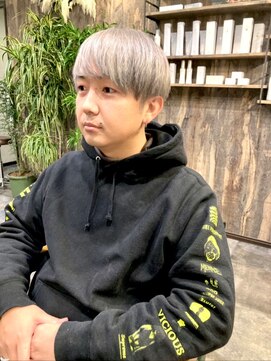 リベル(Re:Bell) 刈上げマッシュ × グレーベージュ