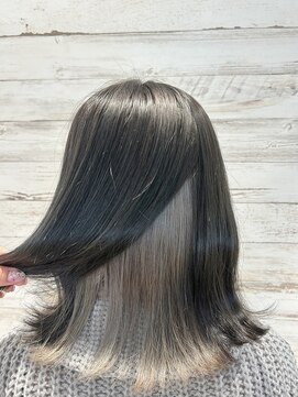 リック(Ric by KENJE) 【インナーカラー×グレージュ】