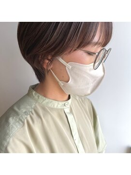 ウィリーベル 沖縄(WILLIE BELLE) 20代30代大人かわいい/グレージュカラー/ショートボブ/小顔/前髪