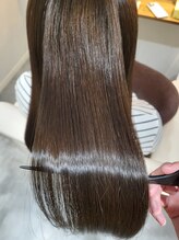 大事なのは一度の施術で完璧を目指すのではなく、長い年月をかけて継続して【髪質改善】出来ることが重要。