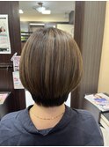 ショートボブ