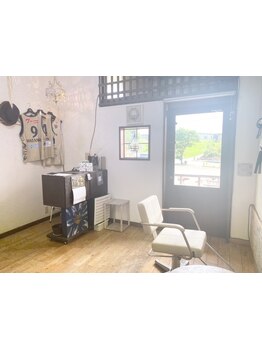 アットホームな雰囲気で日頃の疲れもリラックス♪髪のお悩みならなんでもお気軽にご相談ください◎