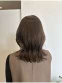 オリーブベージュカラー