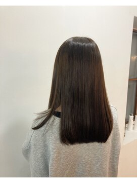 ヘアーアンドメイクアップモパ ストレート