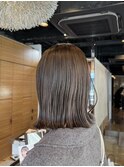 外ハネミディアムボブ