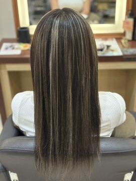 ソルチュナ 衣笠(SOLTUNA) 外国人風ハイライト　【Soltuna 東海林　奈美】