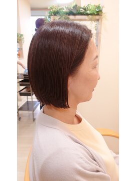 美容室 ジョイフル&well1. 切りっぱなしボブ