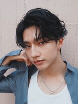 レタッチバイフィフス(RETOUCH by fifth)&nbsp;原宿フェザーパーマルーズパーマメンズカットセンターパート30代