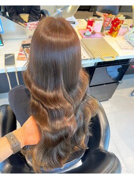 フォルテ 城北店 韓国風顔まわりカット　ベージュカラー