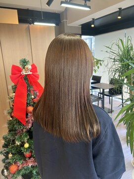 明るめアッシュカラー