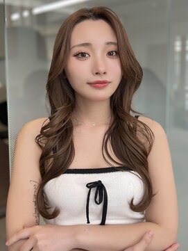 ソラ 広尾店(SORA) ロングレイヤー/ミルクティーベージュ/顔周りカット