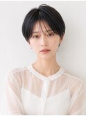 ハンサムショート黒髪ブルーブラックベリーショートマッシュ