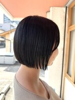 エンテイム(en-te:im)&nbsp;首元すっきり、まとまりのあるコンパクトボブ