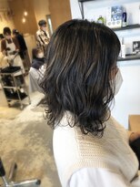 ソレカ(SORECA)&nbsp;【SORECA/ソレカ】黒髪×細めシルバーハイライトカラー