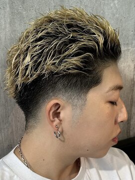 メイン(MENIN) ブリーチパーマフェード【相模大野/メンズ/眉毛/町田】