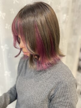 ヲタクに美容室は難しい。 ブリーチあり/インナーピンクパープル
