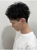 メンズアップバングショートニュアンスパーマツイスト刈り上げ