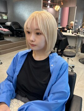 ジュエム(jouerm) ボブレイヤーハイトーンブロンドカラー