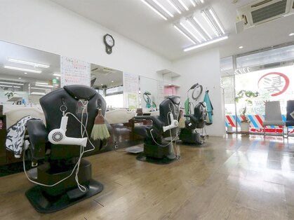 ヘアーサロンセブンの写真