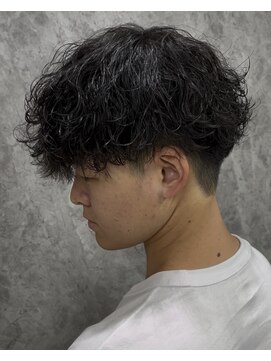 ダズルヘアーエイチ(DAZZLE hair H) ホワイトメッシュツイストツイストスパイラル波巻きプードル