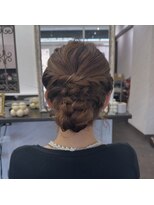 リベルテ(LIBERTE)&nbsp;ふんわりシニヨン