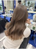 渋谷ブリーチカラーハイトーンヘーゼルベージュ顔周りレイヤー
