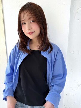オーロ 武庫之荘店(ORO) 薄め前髪のナチュラルミディアムレイヤー