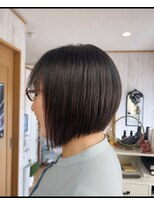 さくらの 前下がりボブ