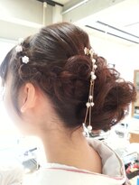 エモーション&nbsp;成人式ヘア－セット