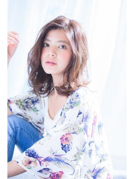 ネオリーブ シュシュ 神保町店(Neolive susu) 無造作セミディー