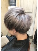シルバー♯マッシュ♯ショート♯インナー♯ハイライト♯ブリーチ