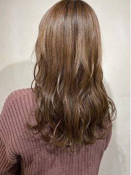 ジーナ 新宿(Zina) ベージュカラー　【Zina新宿　木暮　莉茉奈】