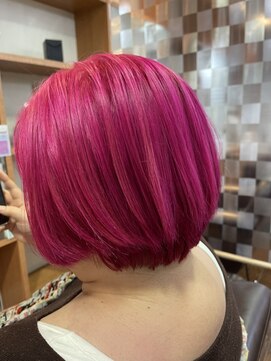 スリーク 吹田店(Sleek) ピンクカラー