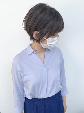 ステア ケース(stair case) 大人かわいい耳かけ丸みショートボブ20代30代40代髪型