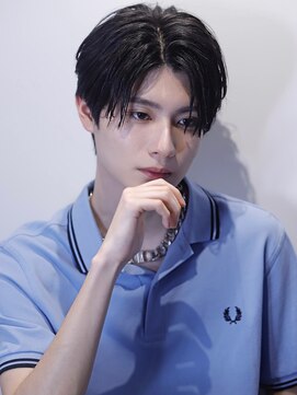 リップス 池袋(LIPPS) ニュアンスパーマ センターパート ダウンパーマ