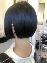 クインヘアー(Qin hair) 【HARU】 切りっぱなし　小顔　ブランジュ　抜け感　ミニボブ