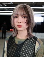 プネル(punel)&nbsp;ウルフレイヤーウルフカットケアブリーチ佐藤ローライトグレー