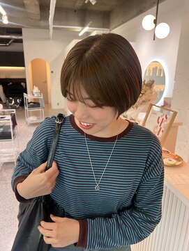 シエル 一社(cher) ブリーチ無しダブルカラーで叶うオリーブベージュ