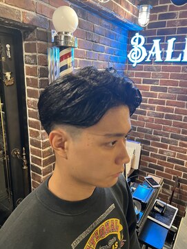 バレス 田町(BALES) ナチュラルフェード七三スタイル