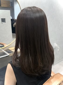 リーシュ(Re:sh) ミディアムレイヤー/レイヤーカット/アッシュブラウン