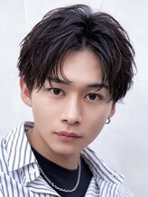 メンズの最新トレンドを作り続ける、感度の高いスタイリストが在籍。[川越/メンズカット/メンズパーマ]