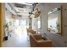 イエロー(YELLOW)