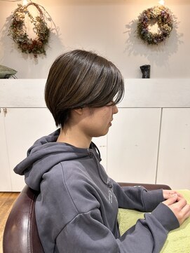 ルッツ(Lutz. hair design) 26.2.9コンパクトショート[犬山良慈]