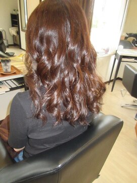 コア フィール ア デイ(COIFFURE A DAY) ピンクアッシュロングウエーブ