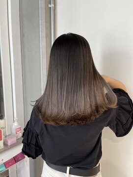 アライブ ハラジュク(ALIVE harajuku) ホワイトベージュグラデーションryota