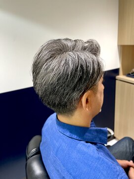 リバティシェアバーバー 銀座(LIBERTY SHARE BARBER) ツーブロック〈銀座〉理容室