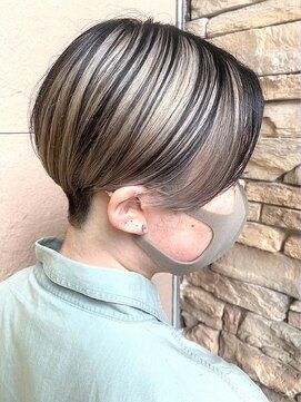 ボイスヘア(voice hair) ホワイト×ブラック☆アンブレラカラー